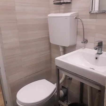 Eva Auberge de jeunesse *